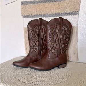 Brown Western Cowboy Boots (NWOT)